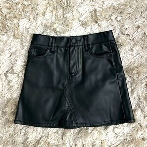 ♥️3/$30 Cotton On pleather skirt size 6 years